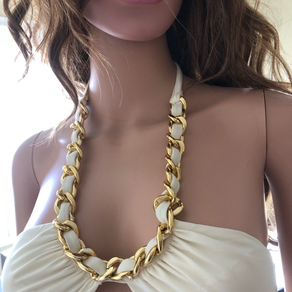 Bandeau chain top cream size large and small